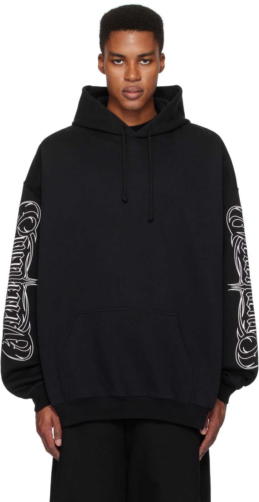 Pulover VETEMENTS Oversized Hoodie With Embroidered Sleeves Črna | UA66HD750B