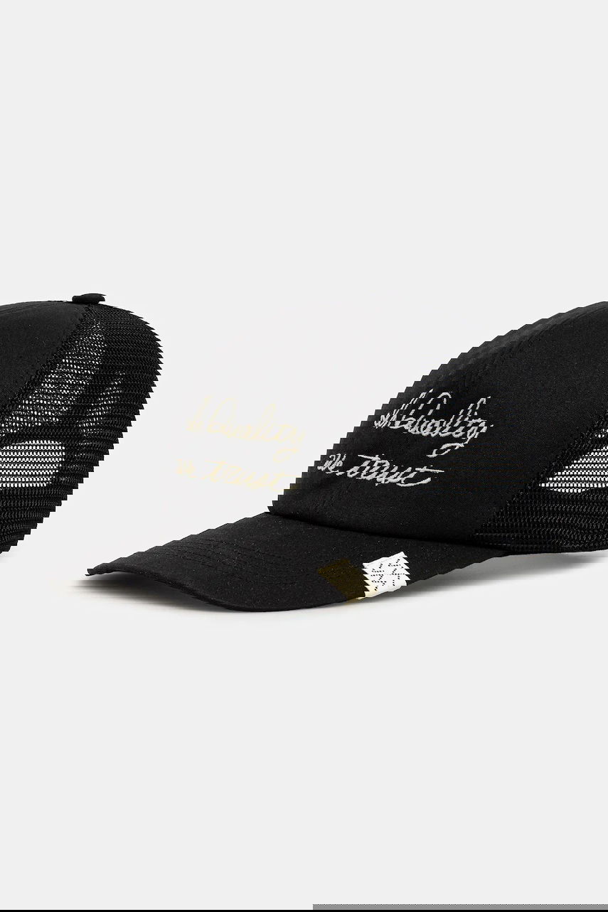 Kapa visvim goodyear ii Trucker Cap with 'In Quality We Trust' Embroidery Črna | 125103003009, 0