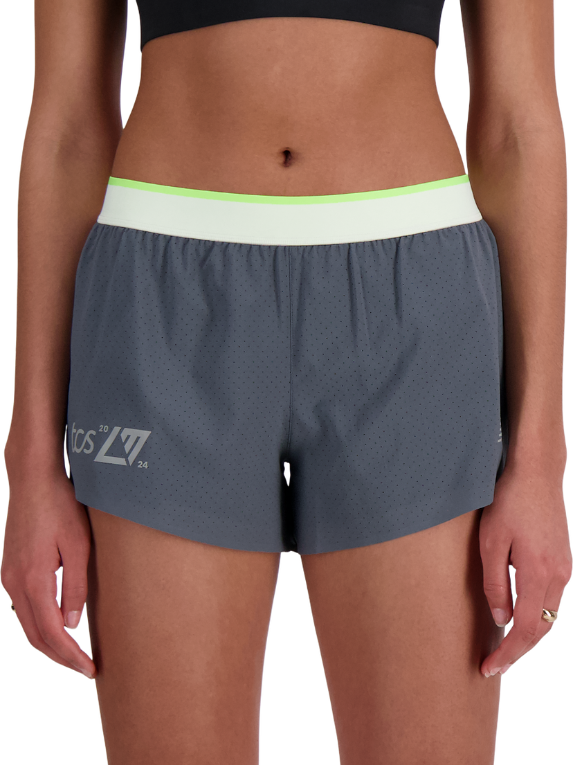 Kratke hlače New Balance London Edition Race Day Split Short Siva | ws41292d-gt