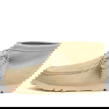Superge in čevlji Clarks Needles Wallabee Strap Boot Bež | 26181482, 0