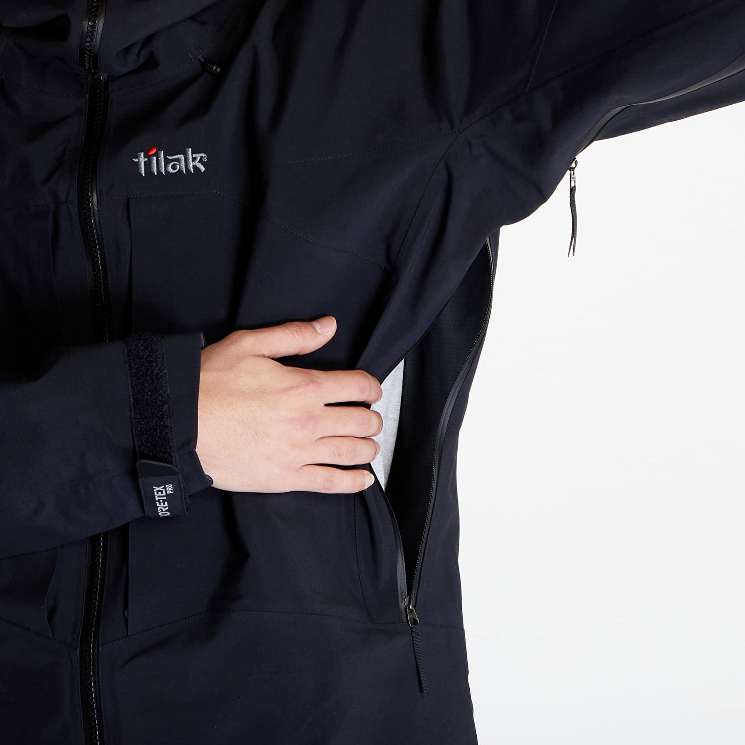 Vetrovka Tilak Evolution 23 Jacket Črna | 1000656, 1