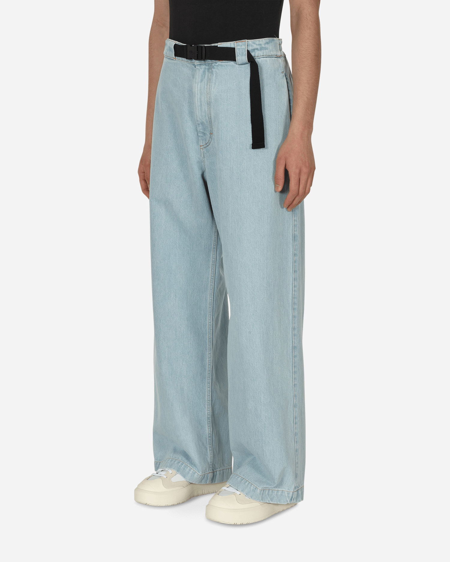 Kavbojke Moncler x JW Anderson Bleached Jeans Modra | H209E2A00009 795, 1