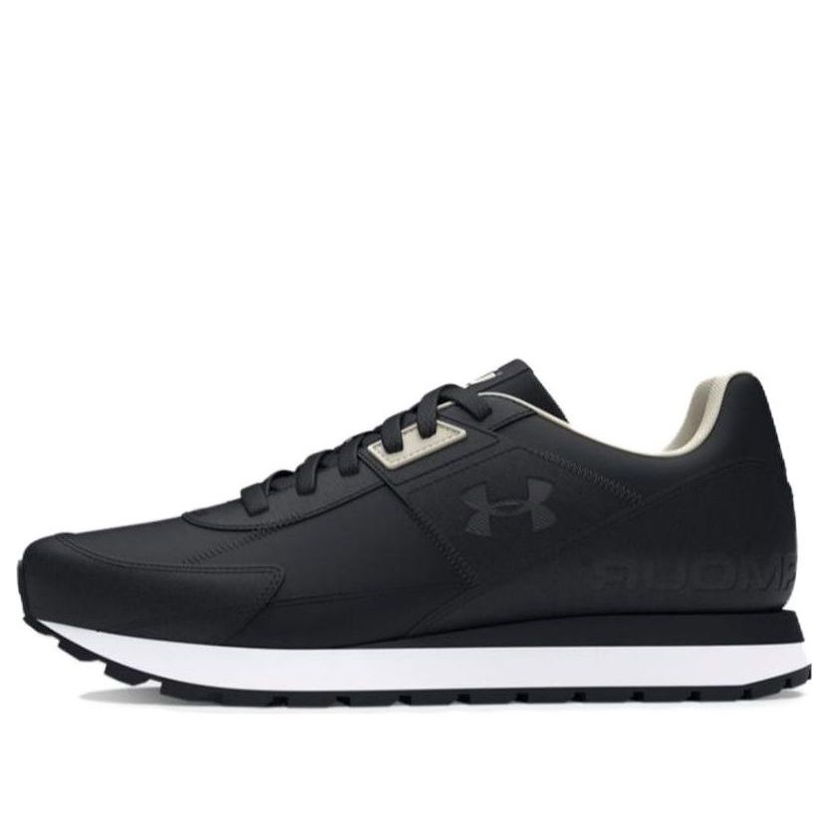 Superge in čevlji Under Armour Essential Runner Črna | 3028408-001