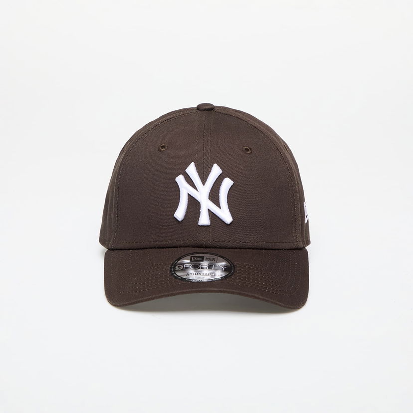 Kapa New Era New York Yankees League Essential 9FORTY Adjustable Cap Dark Brown Rjava | 60471458