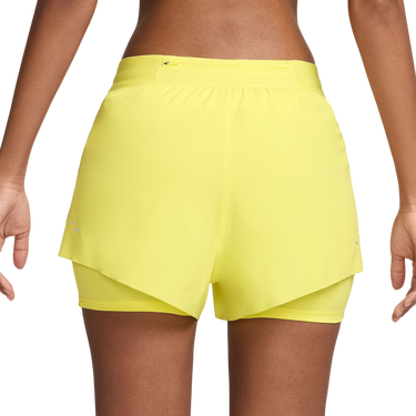 Kratke hlače Nike Nike Swift 2-in-1 Running Shorts Rumena | hj5376-712, 1