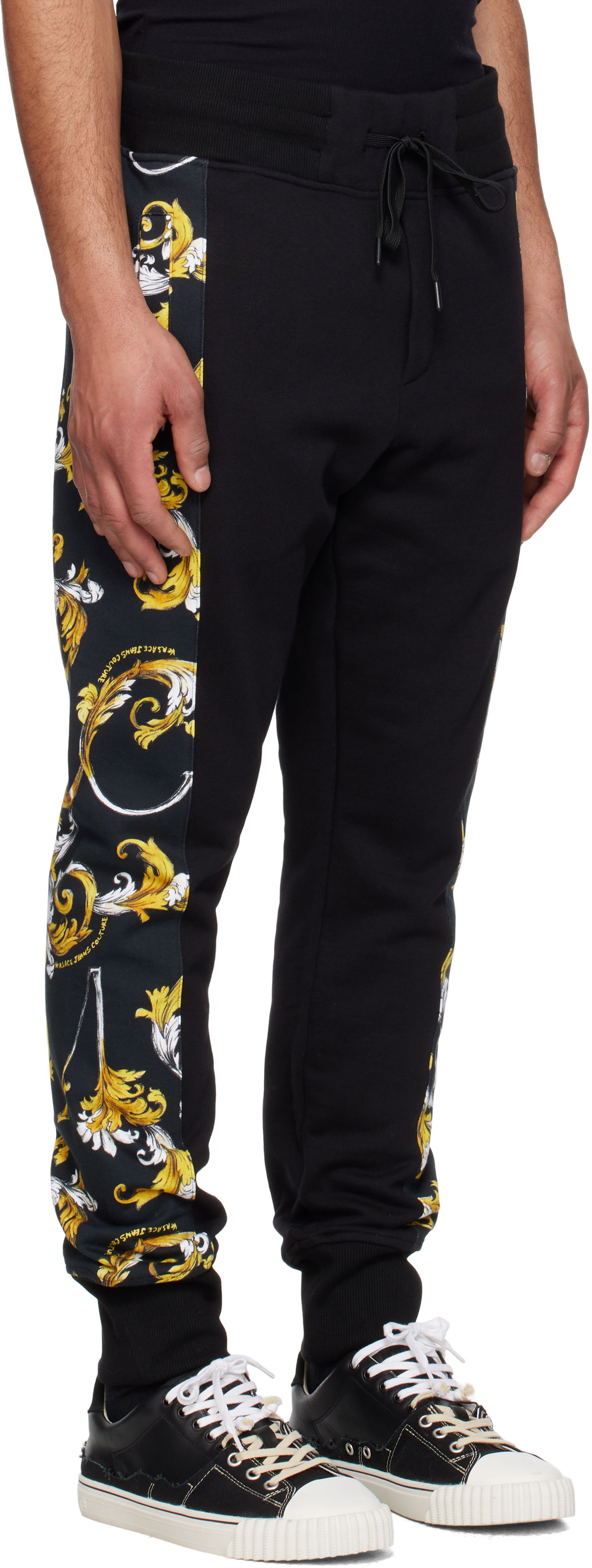 Trenirka Versace Versace Jeans Couture Graphic Trim Sweatpants Črna | E78GAA3C0_EFS189, 1