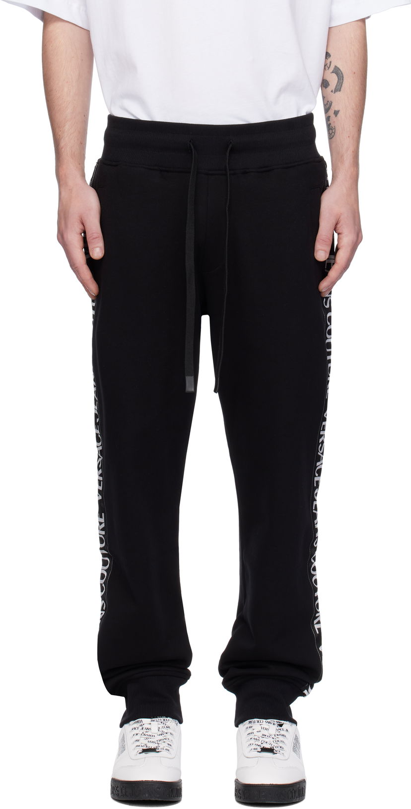 Trenirka Versace Logo Tape Sweatpants Črna | E77GAAC02_ECF02C