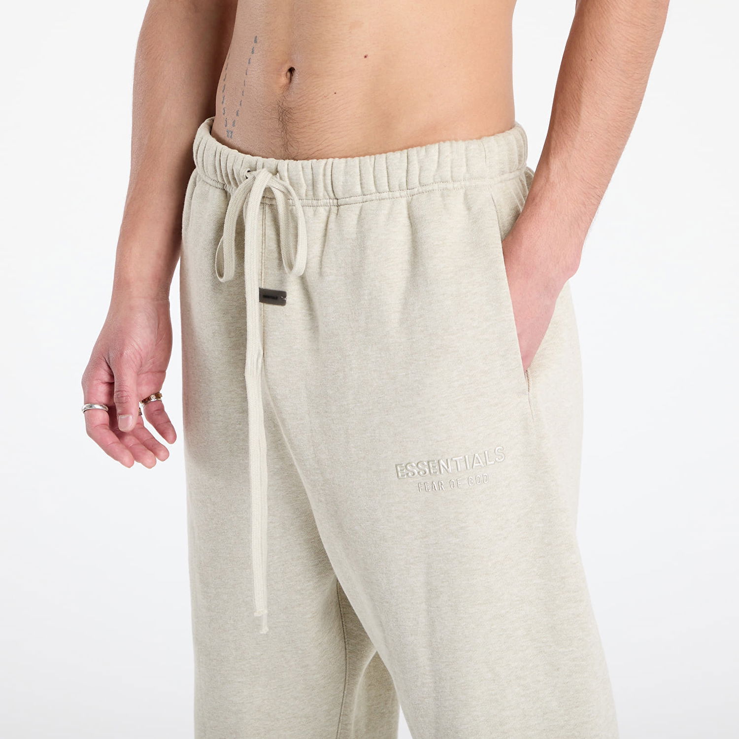 Trenirka Fear of God Fear of God Essentials Relaxed Fleece Sweatpants Bež | 130SP258222F-969, 1