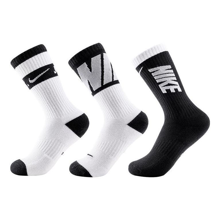 Nogavice Nike Everyday Cushioned Crew Socks (3 Pairs) Bela | DA2402-902