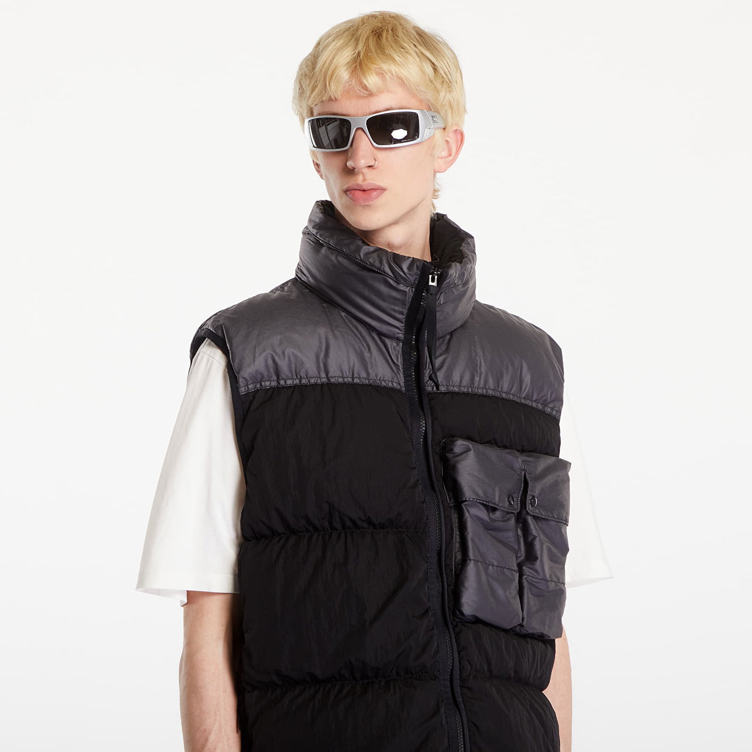 Telovnik C.P. Company Chrome-R Mixed Down Vest Črna | 17CMOW033A-006369M-999, 1