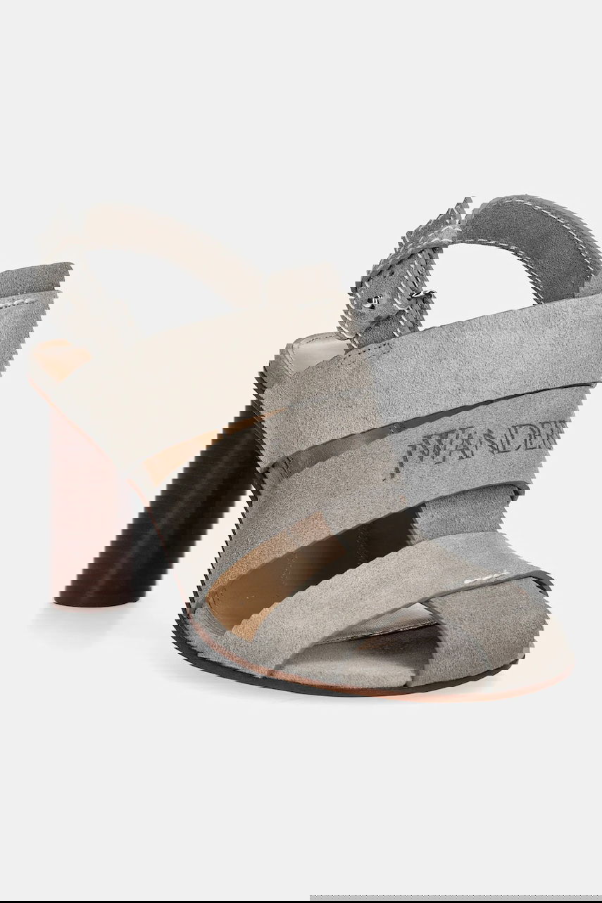 Superge in čevlji JW Anderson JW Anderson Suede Heeled Sandals Siva | SN0097.LA0359.929, 0