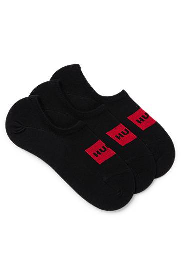 Nogavice BOSS Three-Pack Invisible Socks with Logo Labels Črna | 50496082