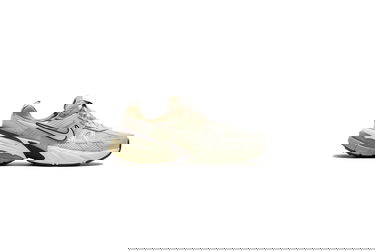 Superge in čevlji Nike WMNS V2K RUN Bež | FD0736-103, 0